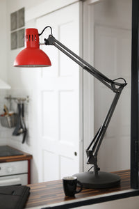 photo ambiance lampe de bureau led rouge architecte